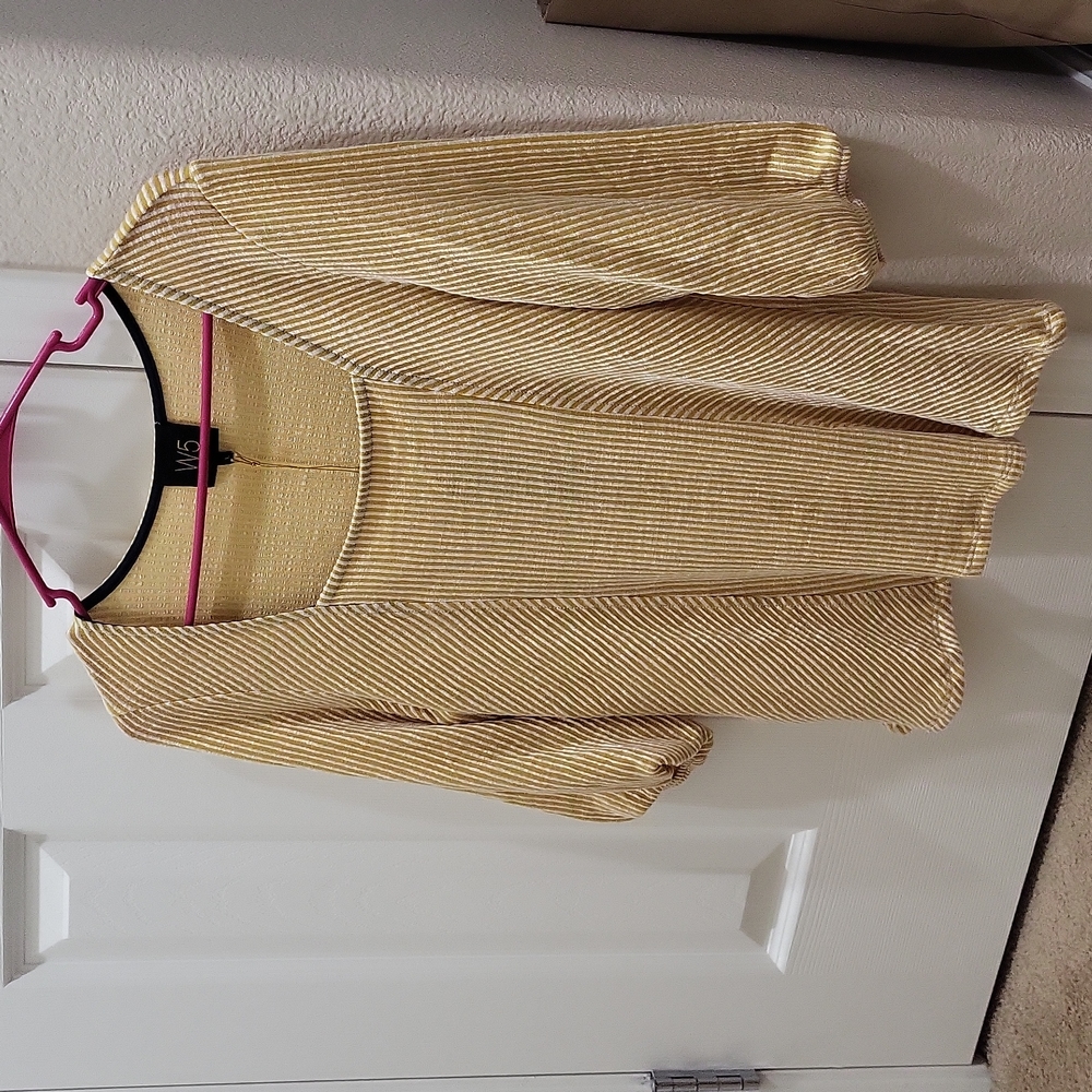 *4 items for $10*Nwt yellow and white too